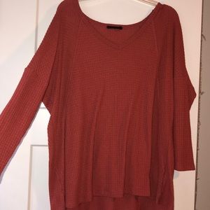 burnt orange quarter length/long sleeve shirt!